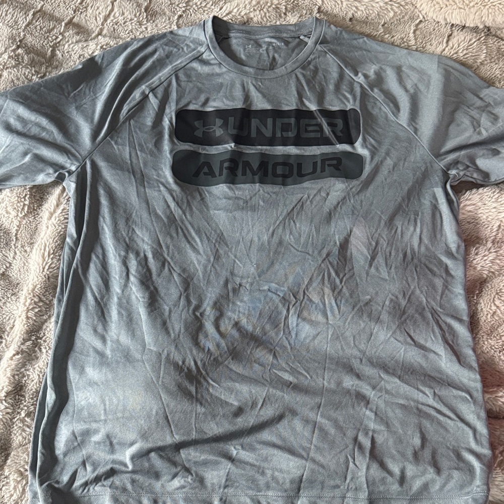 Under Armour Gray Short Sleeve Logo Athletic Tee